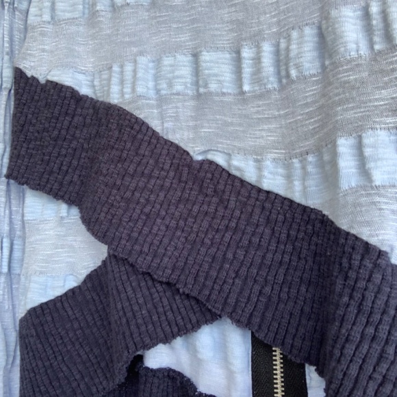 Pete Collection Made in USA Blue Trim Stretch Summer Hoodie - Picture 4 of 5